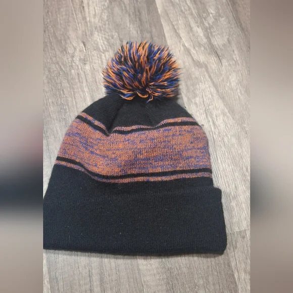 New Era Black and Orange Kids BeanieSMOKE FREE HOME - Picture 2 of 4